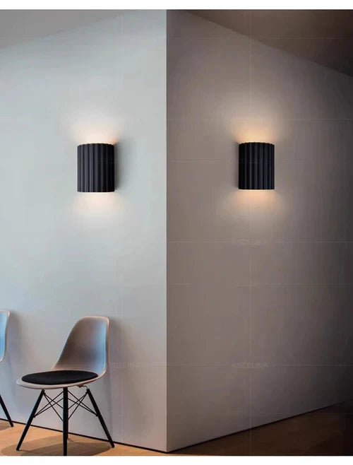 Resin Wall Light with Ribbed Shade – Contemporary Interior Design