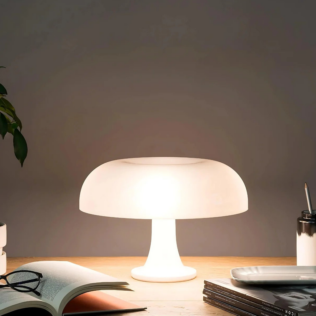 Bauhaus Desk Lamp Vintage Dome – Gentle Illumination in Classic Style