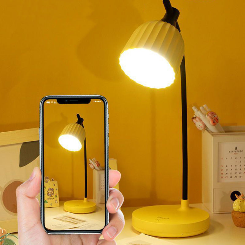 Flexible LED Table Lamp